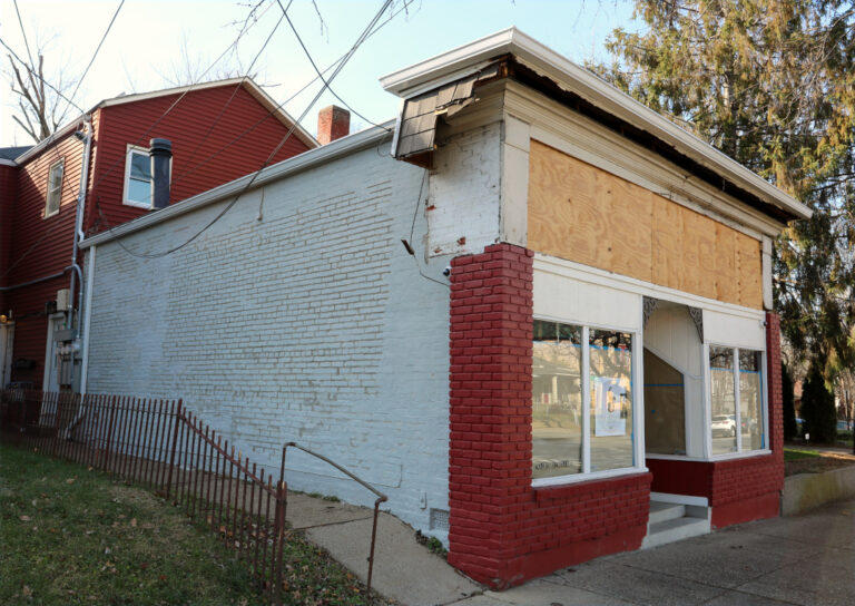 1832 Frankfort Ave - Under Renovation